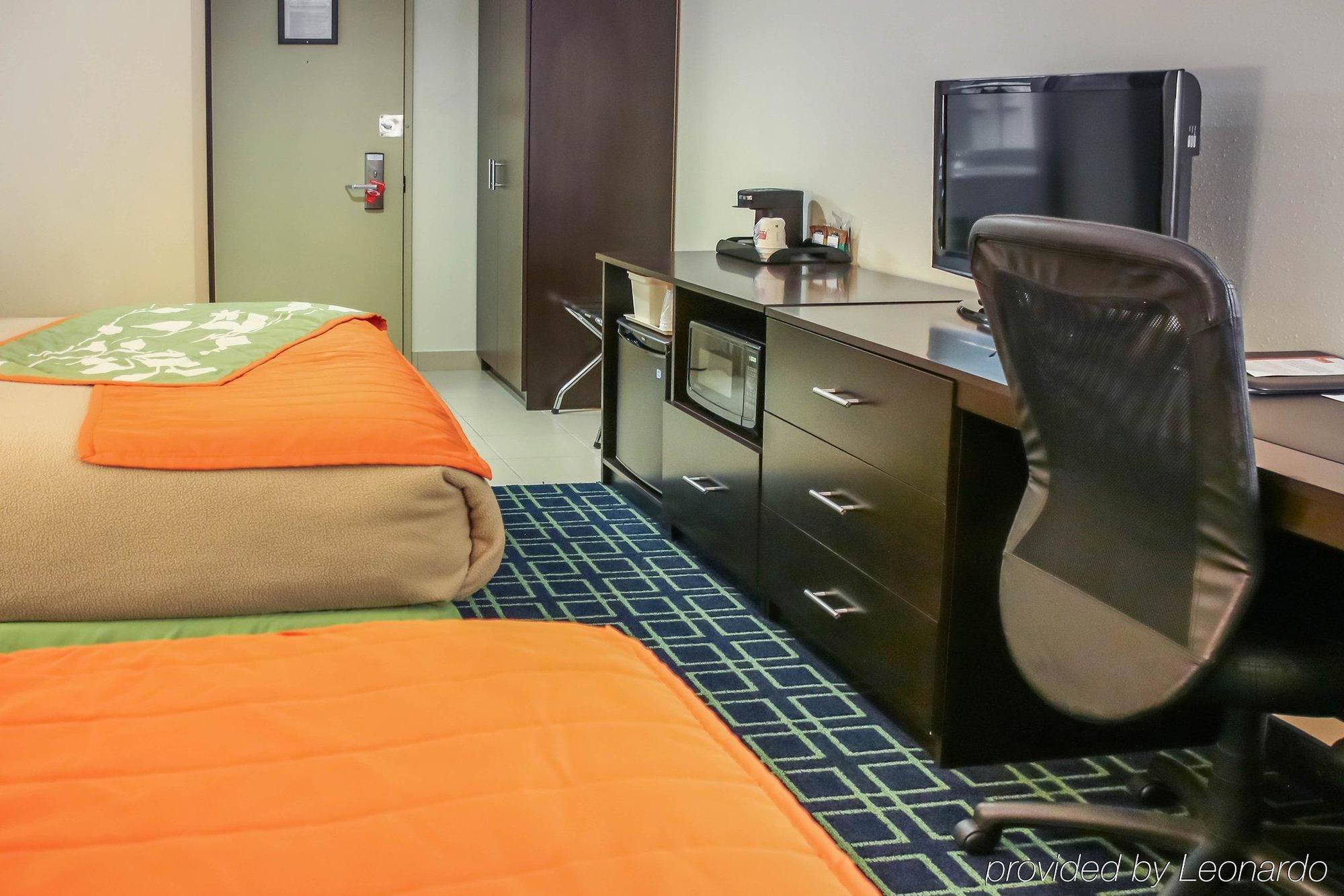 New Lodge Winnipeg Eksteriør bilde